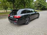 Mercedes-Benz E300de T AMG*MwSt*HUD*Multibeam*360°*AHK*Garanti - Hybrid (Diesel/Elektro): Schwarz, Luftfederung