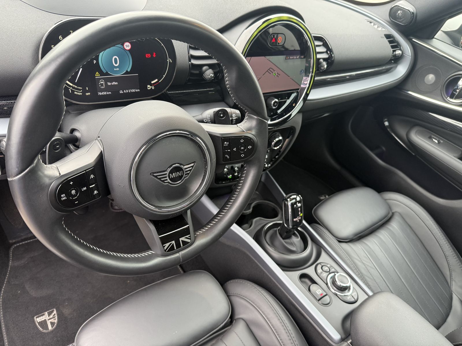 Fahrzeugabbildung MINI Cooper S Clubman Aut. NAV+LED+PANO+DIGDISPLAY+PP