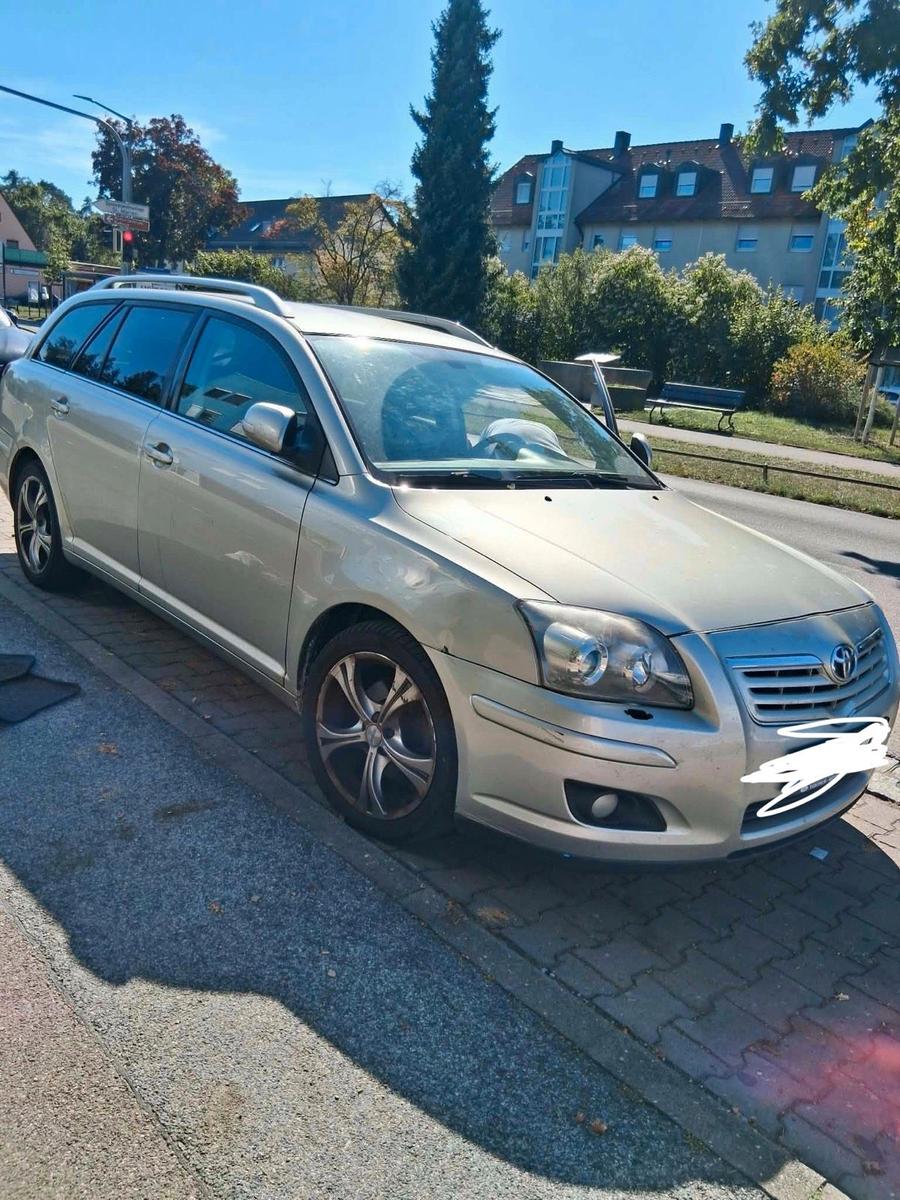 Toyota Avensis, 2006 — авто для ЗСУ з Європи