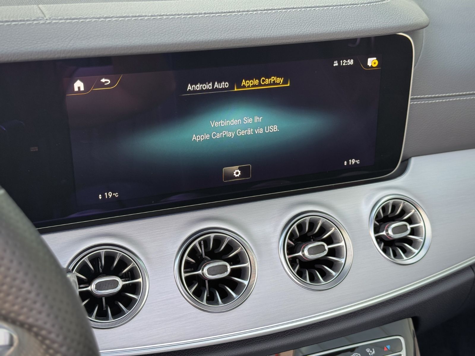 Mercedes-Benz E 220d 4Matic Cabriolet AMG-LINE ASSIST LEDER foto 18