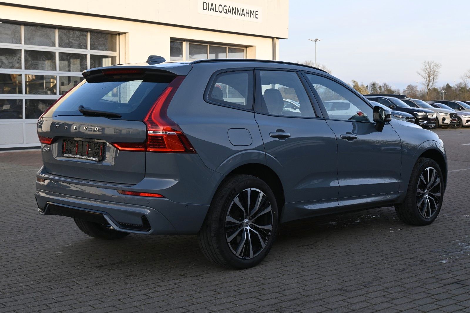 Fahrzeugabbildung Volvo XC60 T8 Ultimate Dark AWD*AHK*360°*PANO*