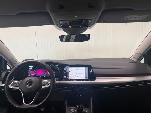 Golf VIII Life 1.5 TSI AHK STNDHZG LED