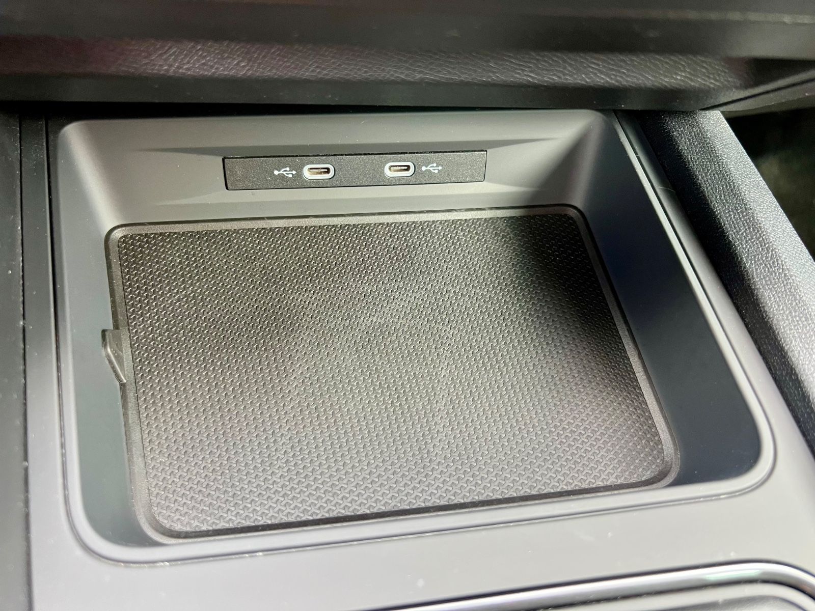CUPRA Leon AAC LED ISOFIX L+R SENSOR