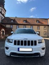 Jeep Grand Cherokee Overland 3.0 V6 M.-Jet 22 Zoll - Jeep Grand Cherokee aus 2014 mit Diesel-Antrieb: Geländewagen