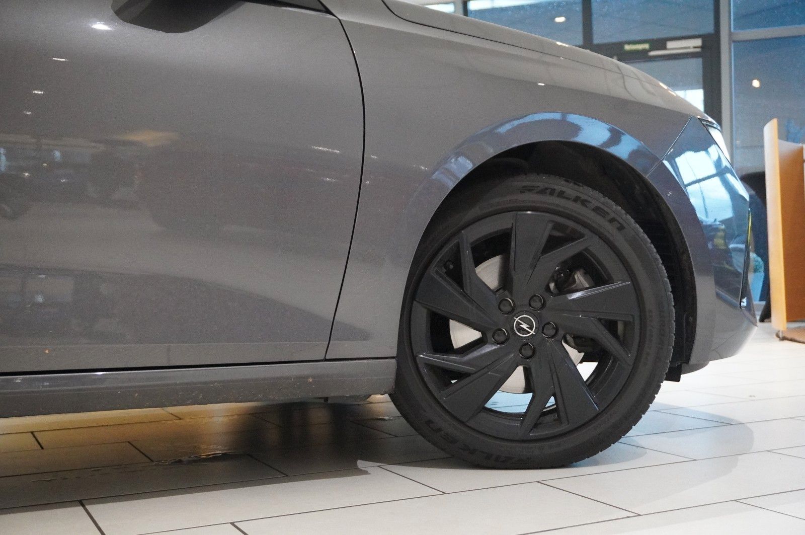 Fahrzeugabbildung Opel Astra L ST 1.2T GS LINE NAVI/LED/360°/VIRT./DAB+