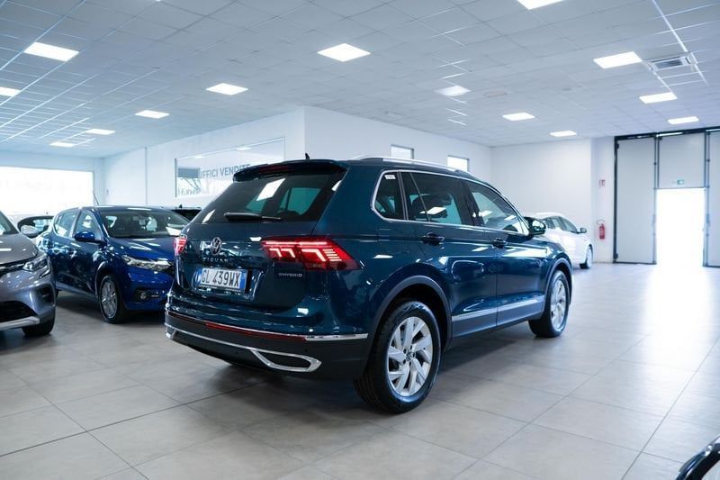 Volkswagen Tiguan 1.4 TSi EH Elegance DSG 150CV imagem 3