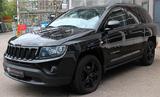 Jeep Compass Limited 4x2 NAVI* LEDER* 8-FACH BEREIFT - Jeep Compass Gebrauchtwagen in München