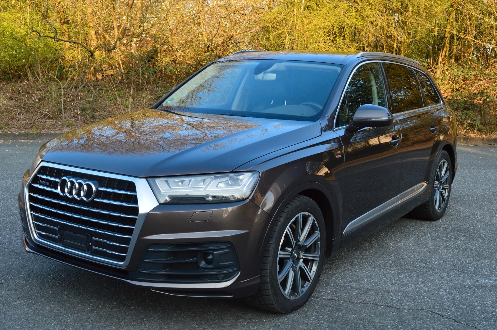 Audi Q7 3.0 quattro S line -BOSE-LEDER-KAME.-NAVI-TOP