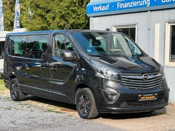 Opel Vivaro - 1
