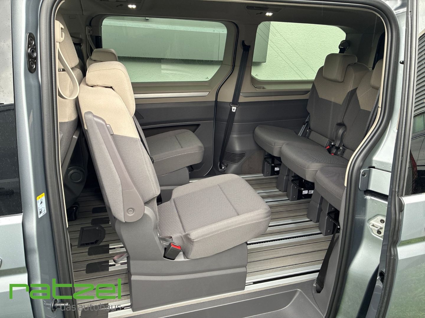 Fahrzeugabbildung Volkswagen T7 Multivan Edition 2.0 TSI DSG LÜ HUD
