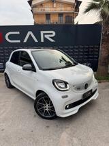 Smart ForFour BRABUS 0.9 Turbo twinamic Xclusive - Smart ForFour Brabus mit Benzin-Antrieb