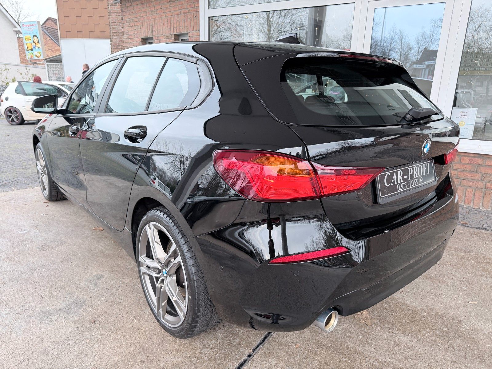 Fahrzeugabbildung BMW 116i Limousine Navi/Bluetooth/PDC/1.Hand