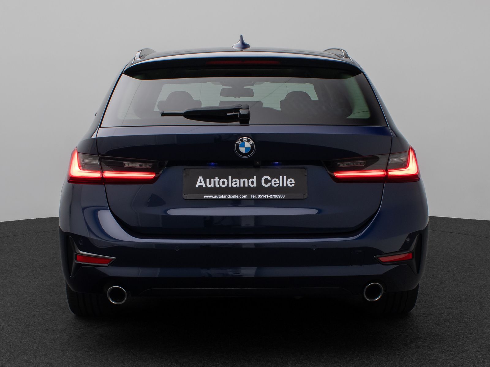 Fahrzeugabbildung BMW 330d xD Sport Line Pano Kamera Laser HUD DAB H/K