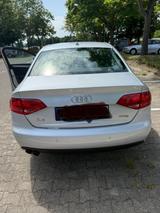 Audi A4 1.8 TFSI Ambiente Ambiente - Audi A4 Gebrauchtwagen in Stuttgart