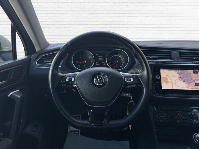 Fahrzeugabbildung Volkswagen Tiguan Comfortline 2.0 TDI 150 PS 6-Gang NAVI LE