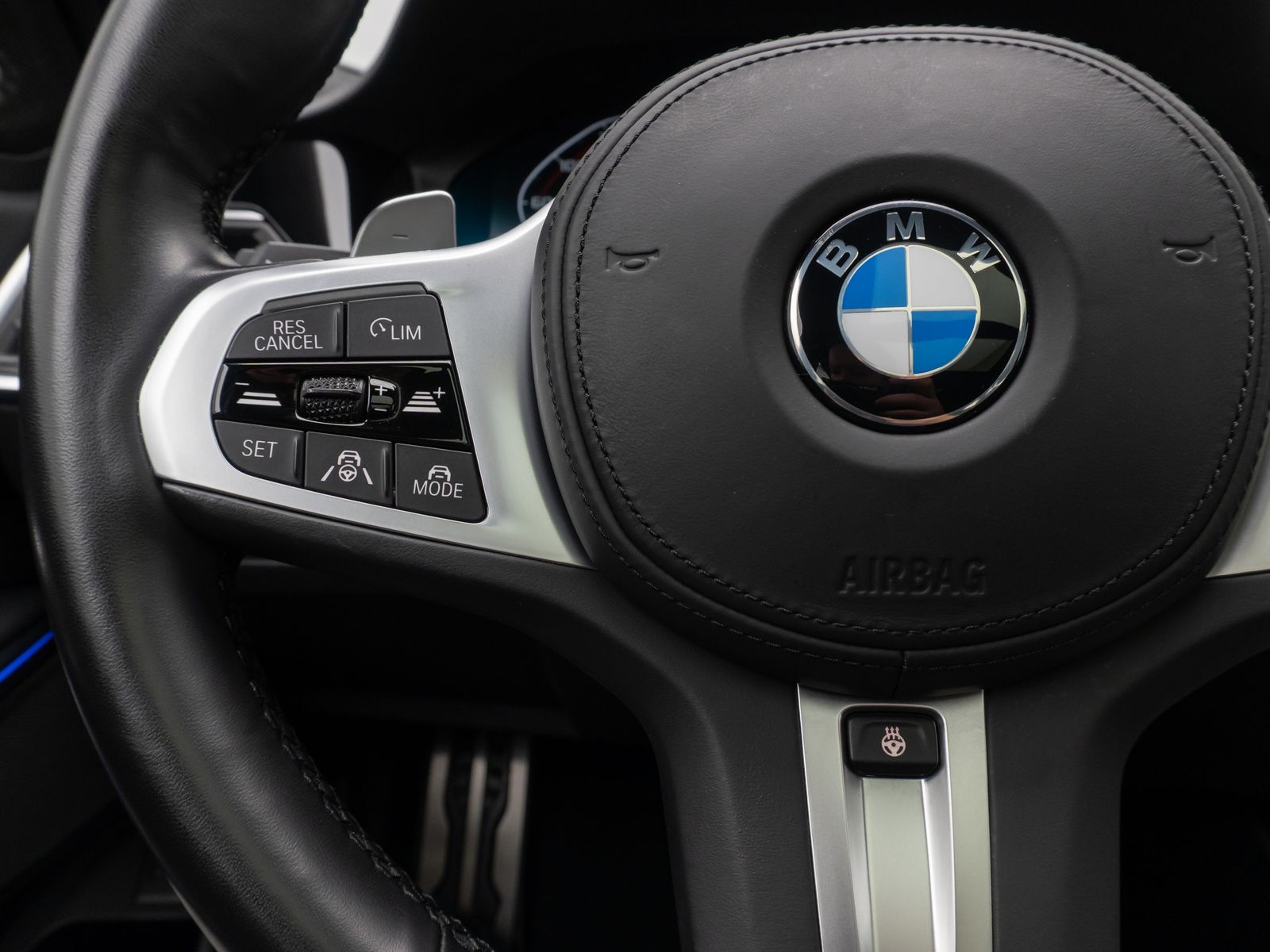 Fahrzeugabbildung BMW M340d  xD 360°DAB H/K Lenkrhzg AHK Komfort Alarm
