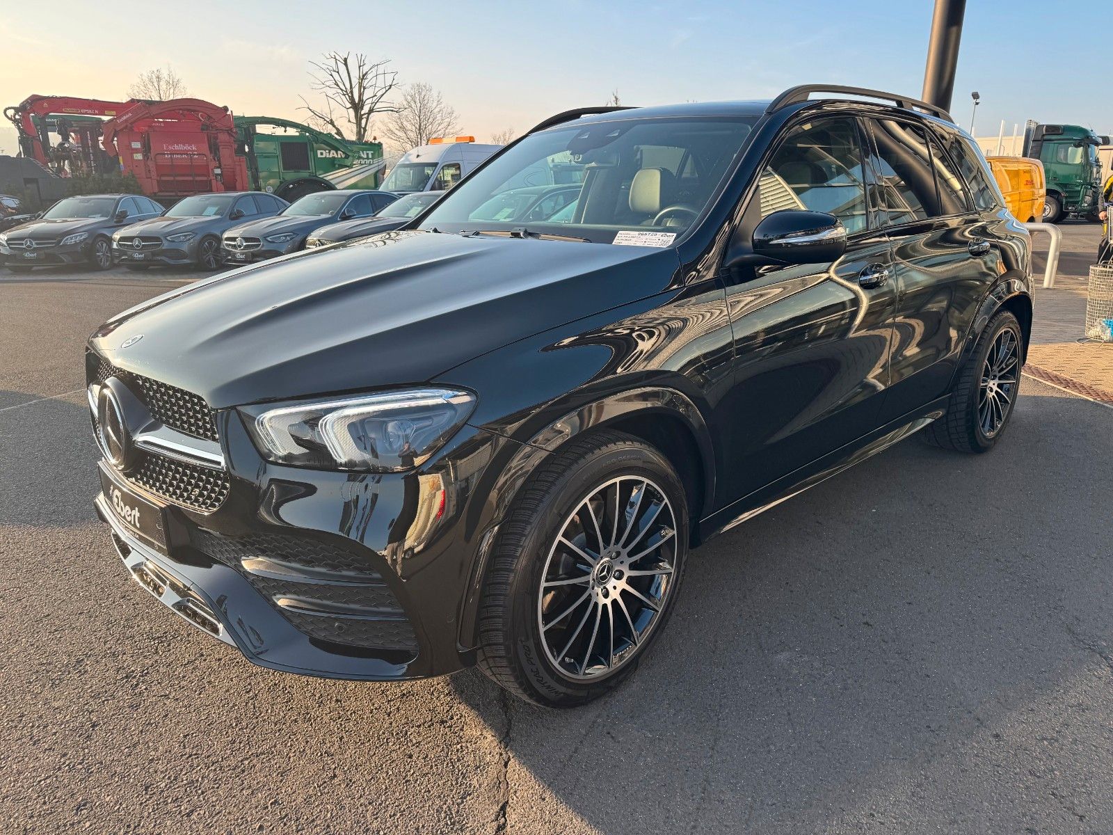 Fahrzeugabbildung Mercedes-Benz GLE 300 d AMG BURM+AHK+AIRM+PANO+MEMORY+21"