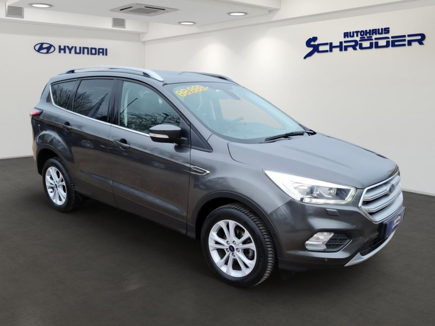 Fahrzeugabbildung Ford Kuga Titanium 1.5 EcoBoost  ALLWETTER+XENON+ACAA