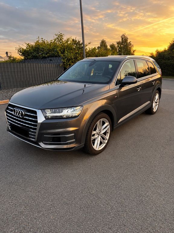 Image of Audi Q7