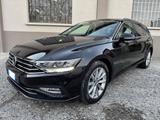 Volkswagen VOLKSWAGEN Passat Variant 1.6 TDI SCR DSG Busine - Volkswagen Passat: V6 TDI