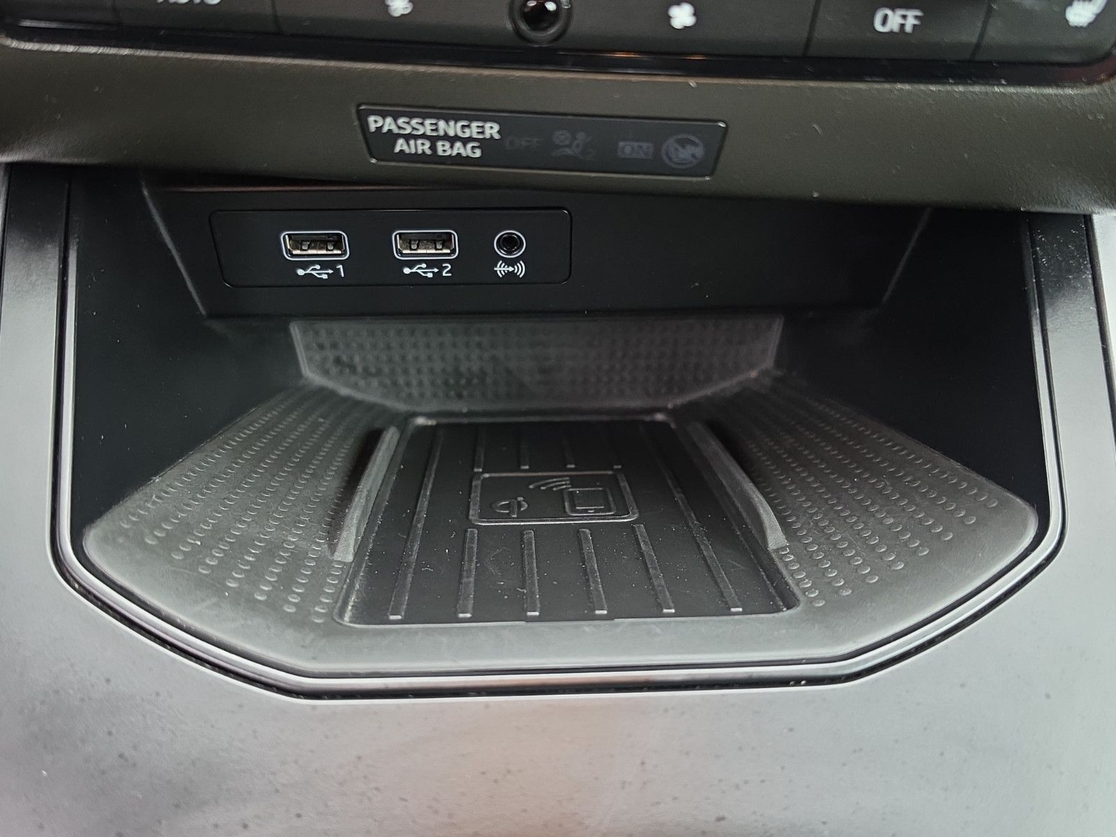 Fahrzeugabbildung SEAT Arona FR PDC SHZ AHK