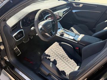 2025 AUDI RS6 — миниатюра 11