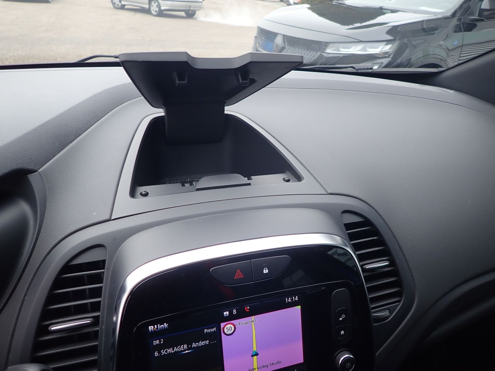 Fahrzeugabbildung Renault Captur VERSION S TCe 150 EDC/AUTOMATIK/