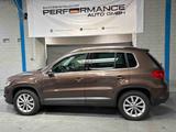 Volkswagen Tiguan Bi-Xenon LED PDC Panoramadach - Volkswagen Tiguan aus 2012 mit Diesel-Antrieb