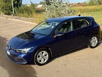 Volkswagen Golf - 8