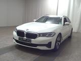 BMW 520dA Touring Laser Leder Navi LC Prof HuD HiFi - mit Diesel-Antrieb: Weiß, Ambiente-Beleuchtung, Kombi, mit Klimaautomatik