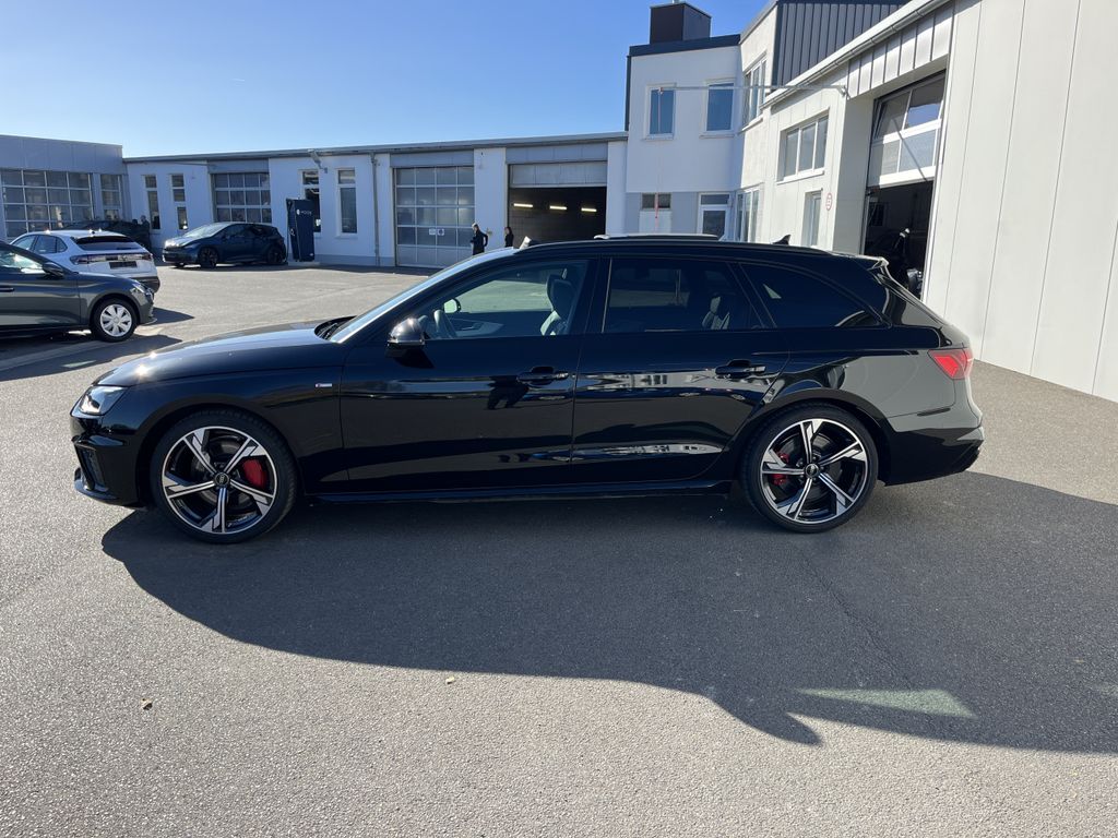 AUDI A4 2025