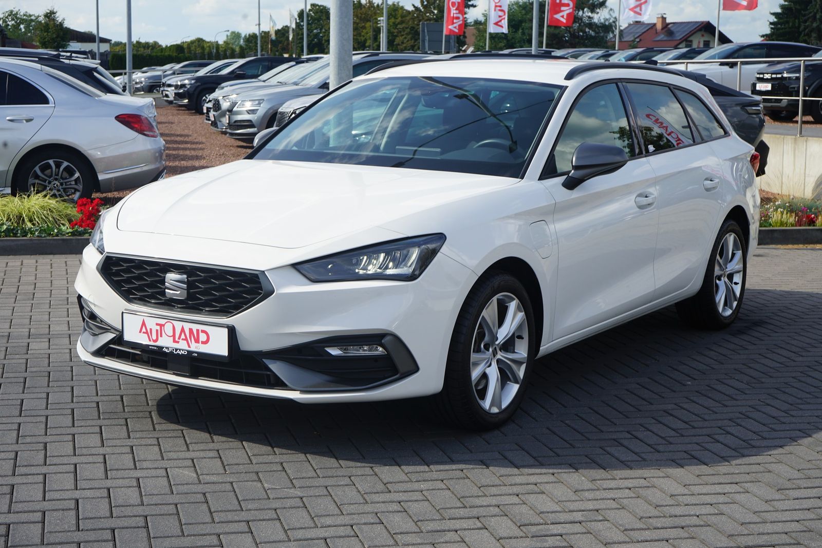 Seat Leon ST 1.4 e-Hybrid DSG FR LED Navi Teilleder imagem 2