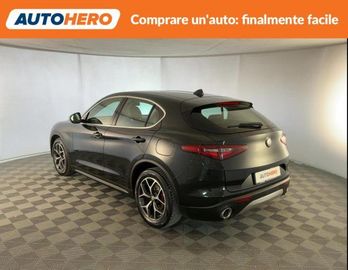 Alfa-Romeo Stelvio - 4