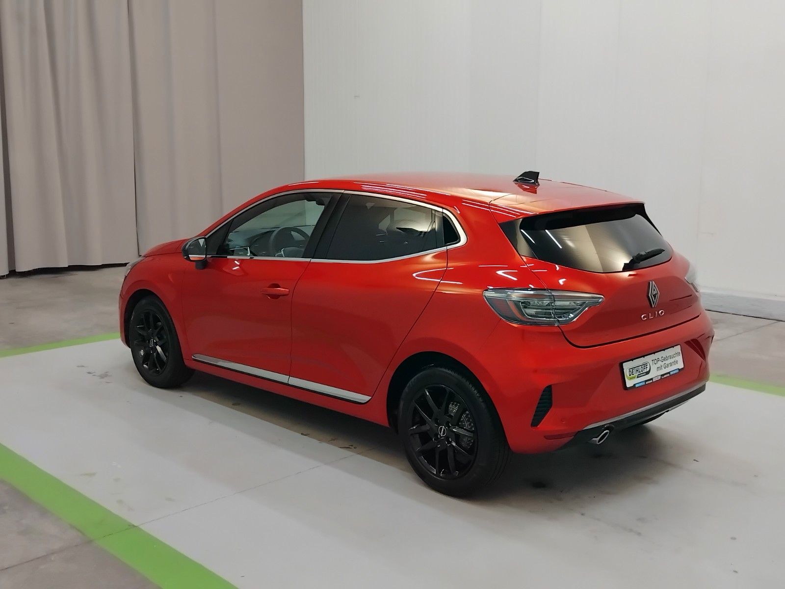 Renault Clio (06/2026, Benzin)