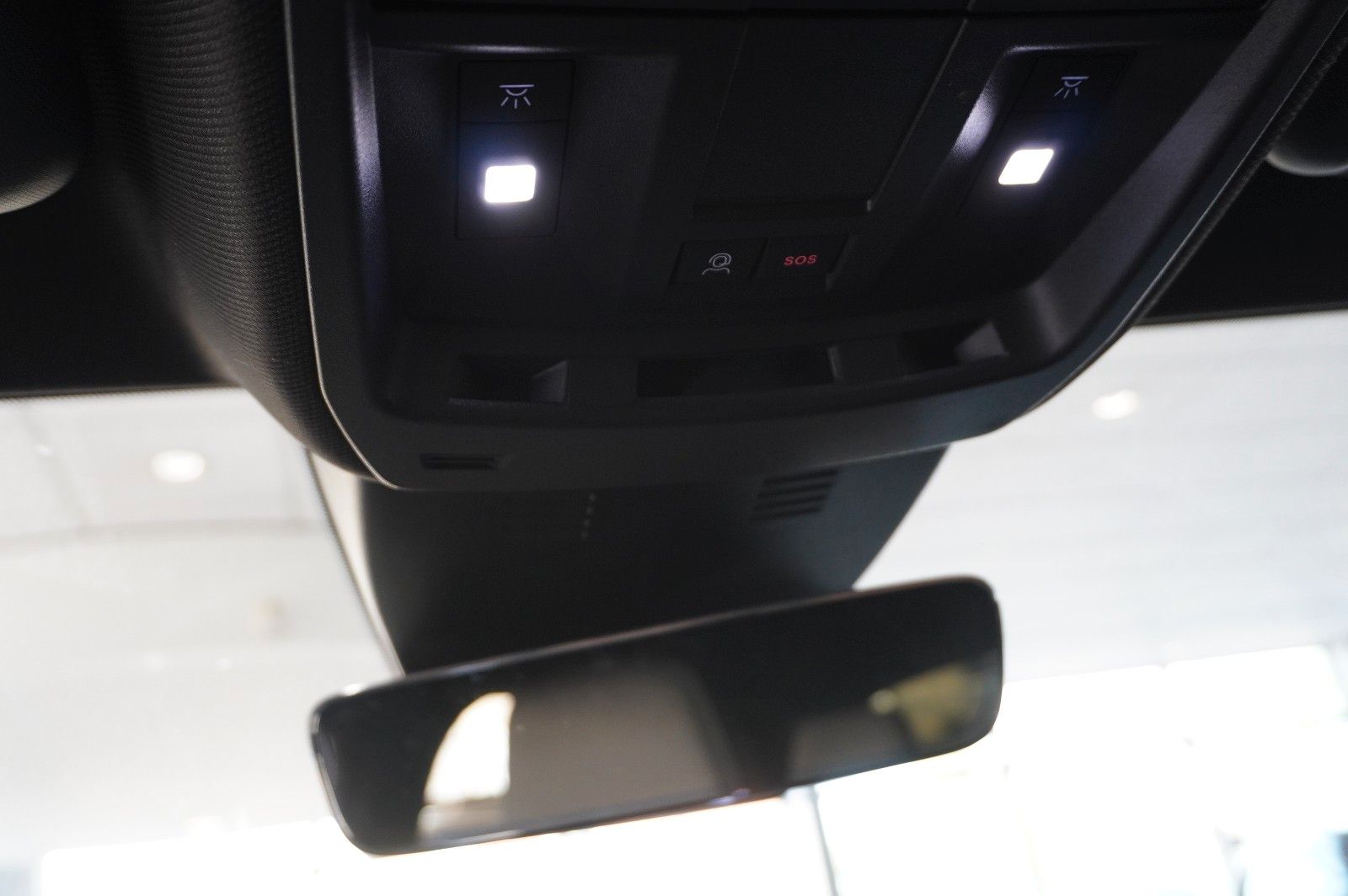 Fahrzeugabbildung Opel Grandland ELECTRIC GS SPORT 73KWH NAVI/360° /HUD