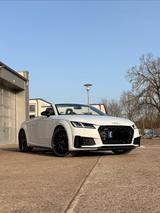 Audi TT Roadster 45 TFSI quattro S-line | Matrix