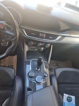 Alfa Romeo Stelvio 2.9 Bi-T. V6 375kW Quadrifoglio AT8-... - Alfa Romeo Stelvio: Quadrifoglio