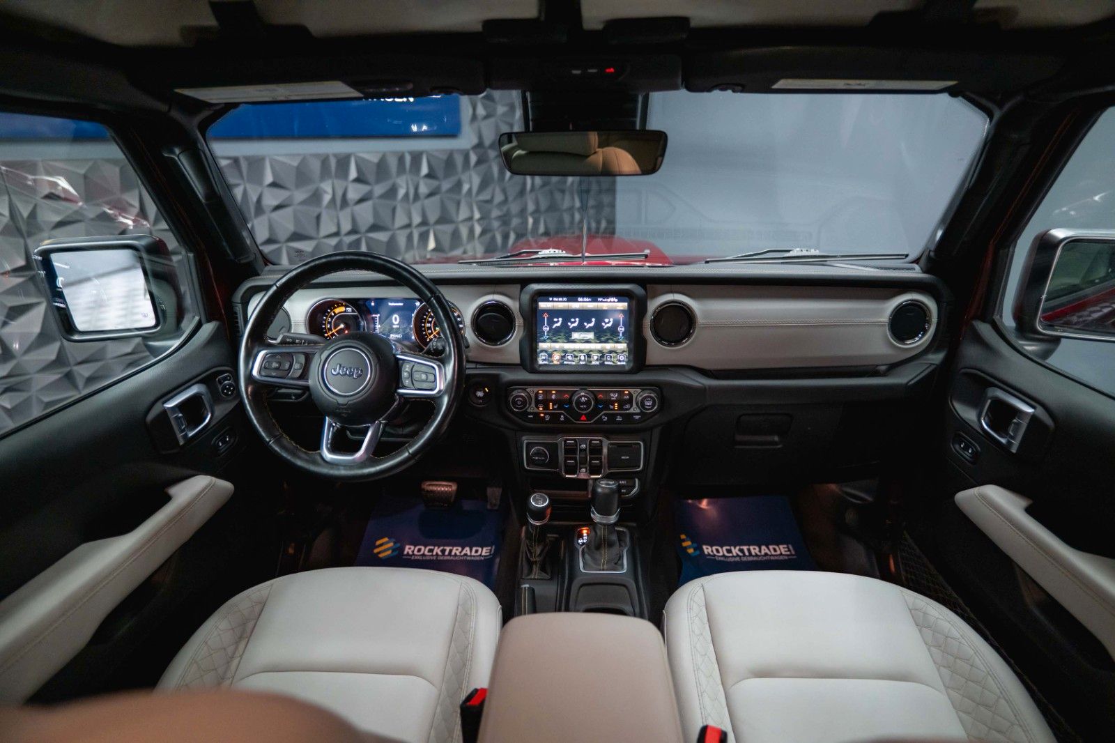 Fahrzeugabbildung Jeep Wrangler 3.0L EcoDiesel Unlimited Sahara 4x4 ACC