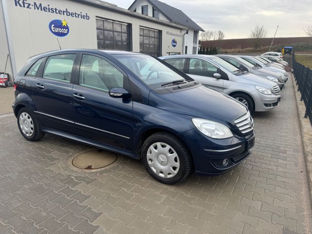 Mercedes-Benz B 170 B -Klasse mit neuem TÜV