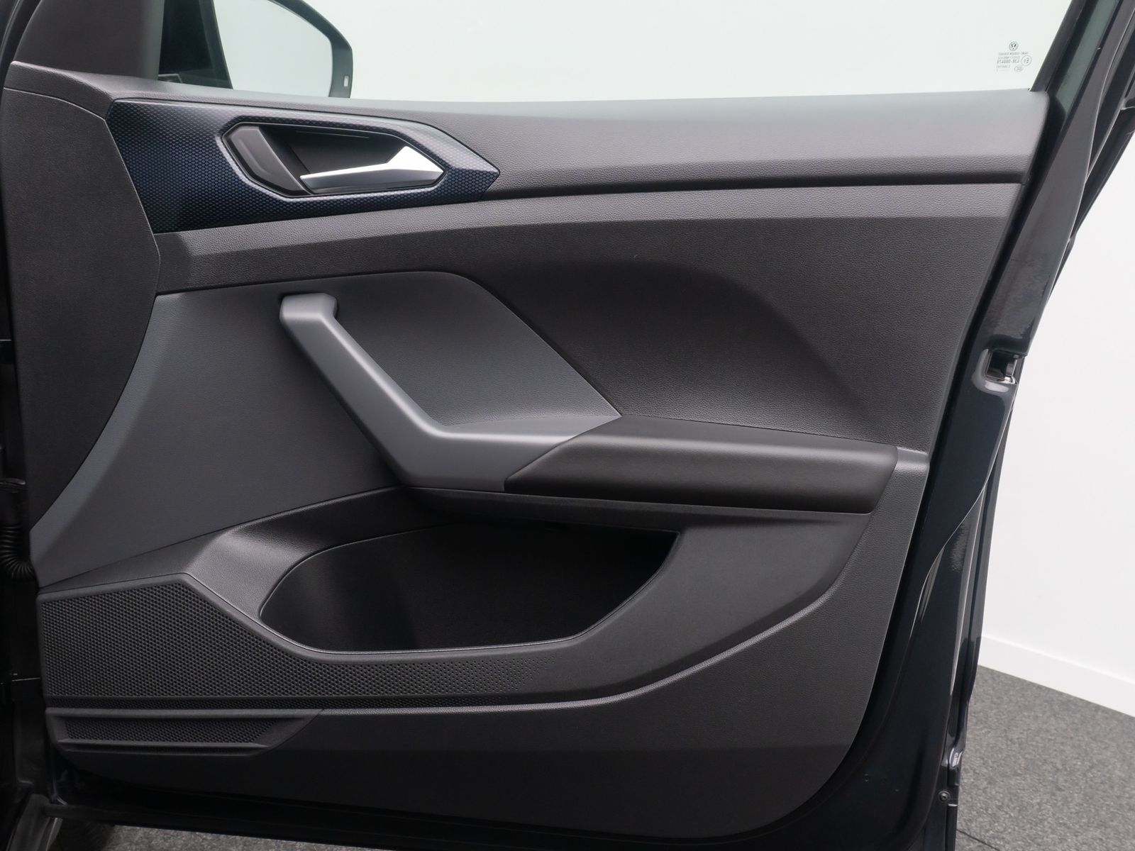 Fahrzeugabbildung Volkswagen T-Cross United ACC FahrAssist DAB Navi ParkAssis