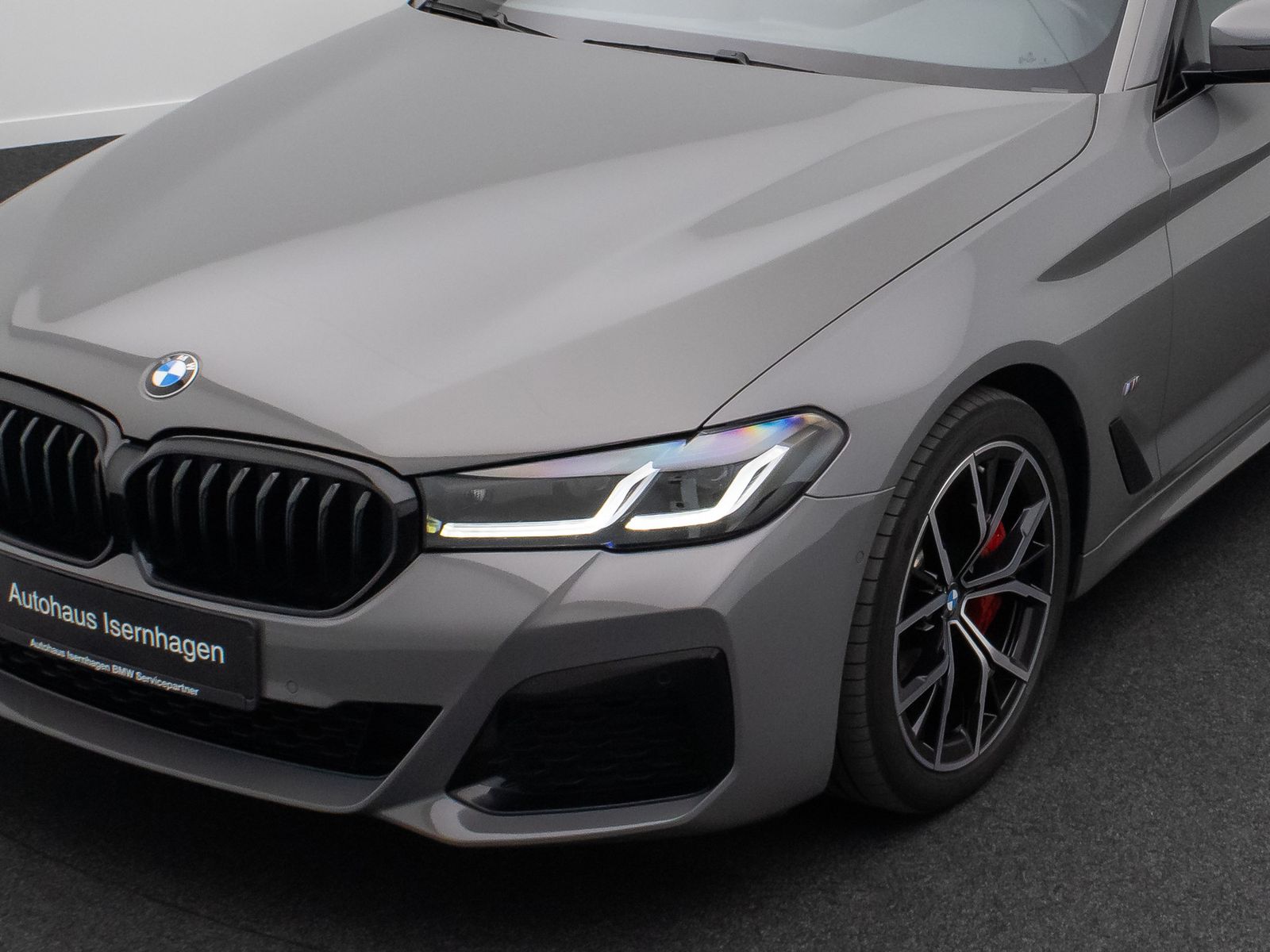 Fahrzeugabbildung BMW 540i xD M Sport Kamera DAB H/K Lenkrhzg Alarm
