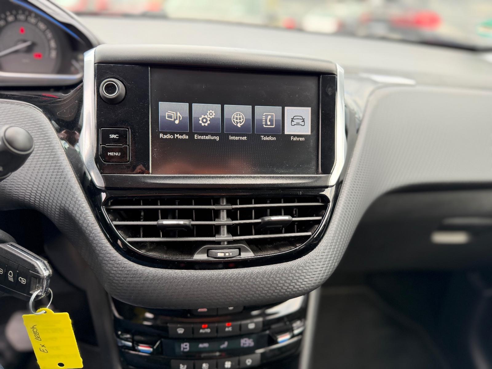 Peugeot 2008 Allure Aus 1 Hand+Automatik*Scheckheft Gepf