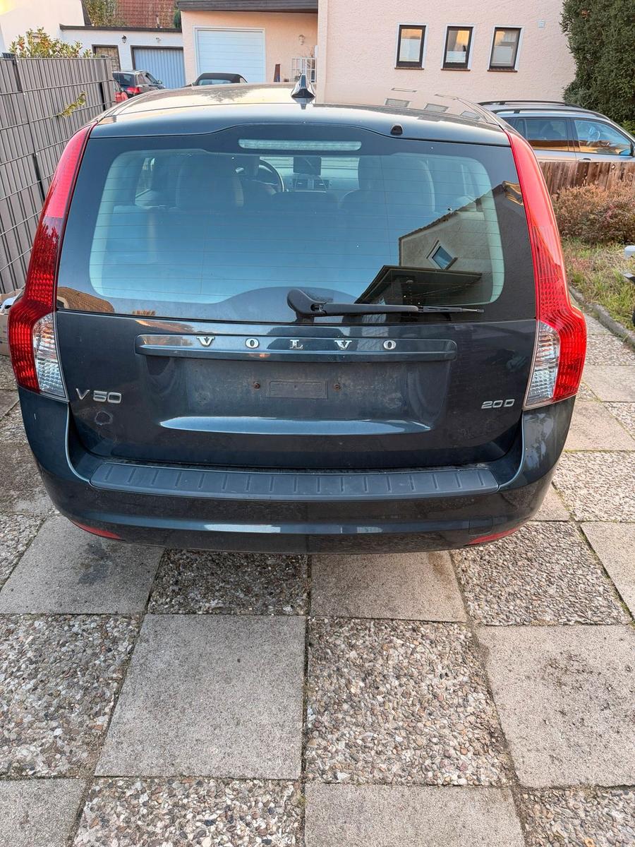 Volvo V50 2009 — photo 6