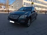 Mercedes-Benz ML 350 CDI 4MATIC - - Mercedes-Benz ML 350 Gebrauchtwagen in München