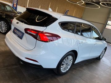 Ford Focus Turnier Cool & Connect 1.5 TDCi*NAVI*LED*