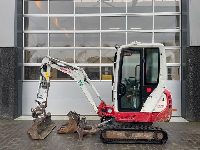 Takeuchi TB216