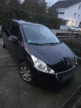 Peugeot 208 neu tüv,neu zahnriemen - Peugeot 207 aus 2015
