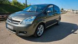 Toyota Corolla Verso 2.2 AHK Tempomat 12 f... - Toyota Corolla Verso mit Diesel-Antrieb