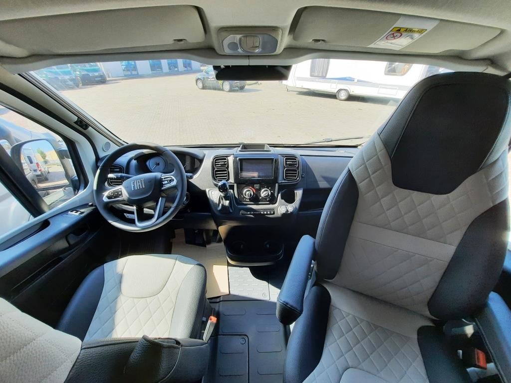 Fahrzeug Übersicht 17 Fahrzeugabbildung Weinsberg CaraBus EDITION FIRE 600 ME Verfüg./Sparen Sie 8