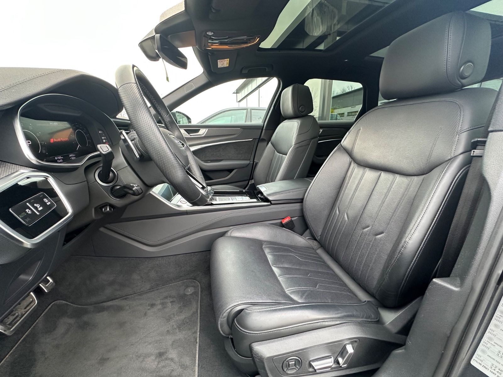 Audi RS6 Avant 4.0 TFSI quattro Panoramadach/22"/HUD foto 14